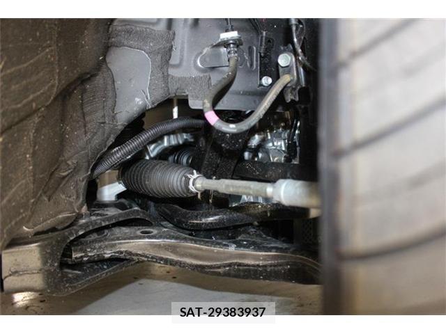 Toyota VOXY 2026-03 8334495-17