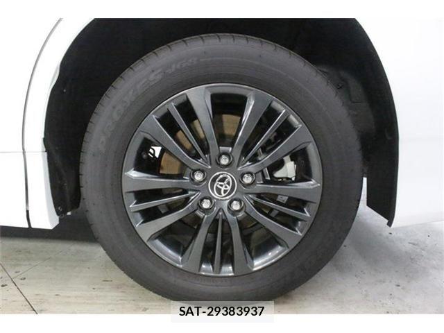 Toyota VOXY 2026-03 8334495-22
