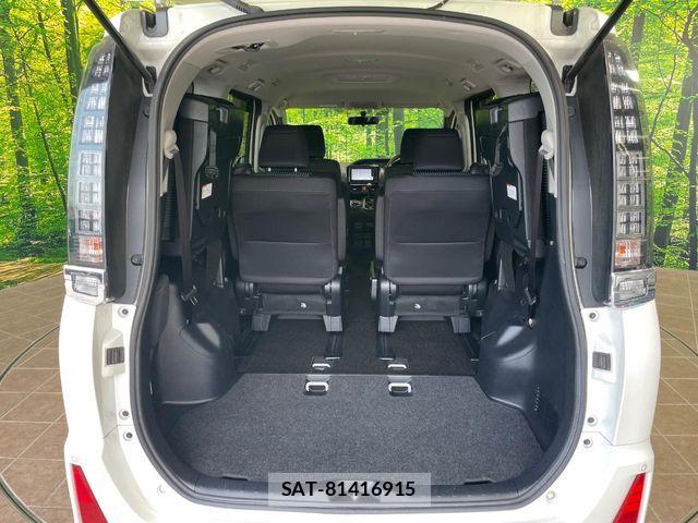 Toyota VOXY 2014-09 8353793-10