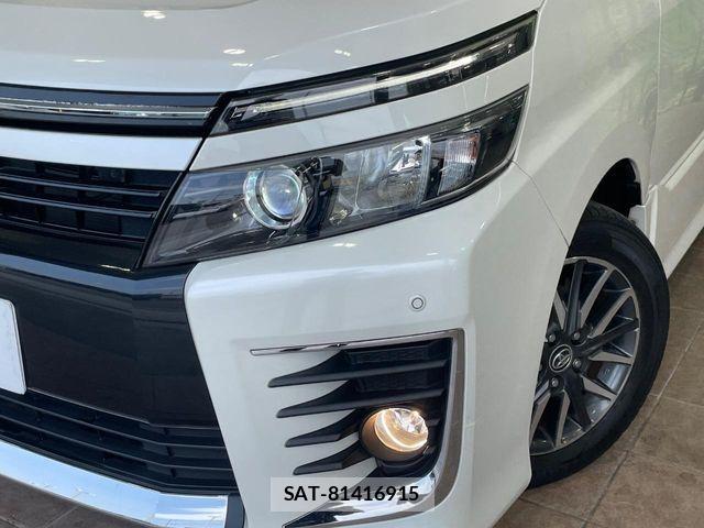 Toyota VOXY 2014-09 8353793-12