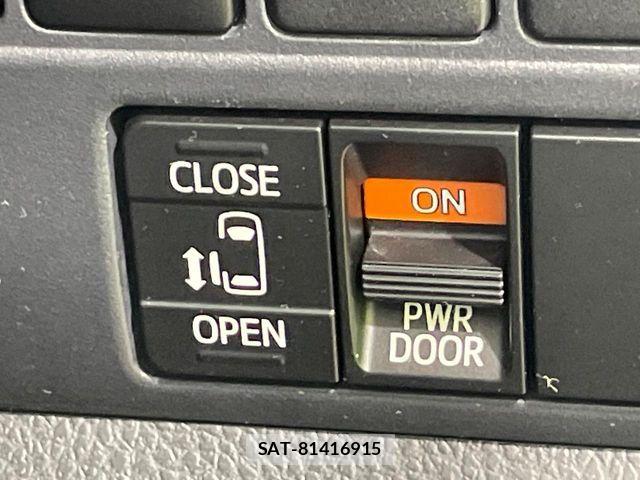 Toyota VOXY 2014-09 8353793-2