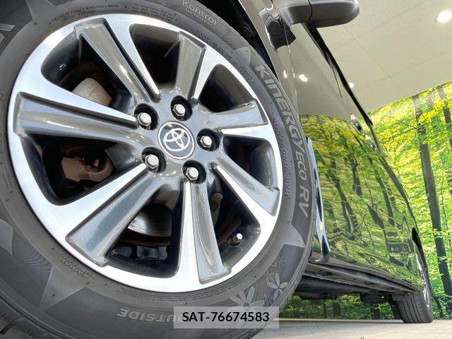 Toyota VOXY 2019-01 8355867-13