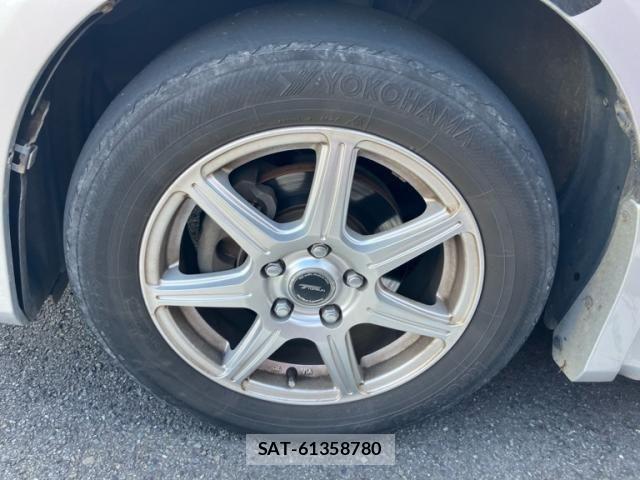 Toyota VOXY 2007-11 8355874-9