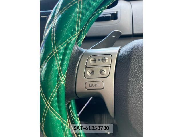 Toyota VOXY 2007-11 8355874-21