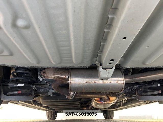 Toyota VOXY 2019-07 8355863-18