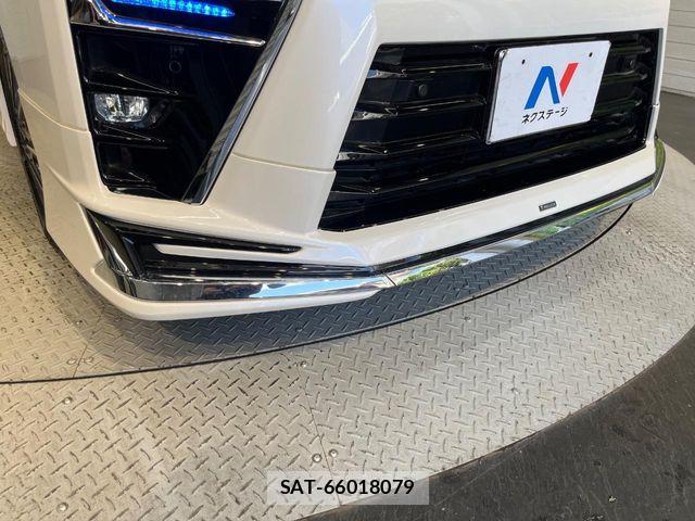 Toyota VOXY 2019-07 8355863-2