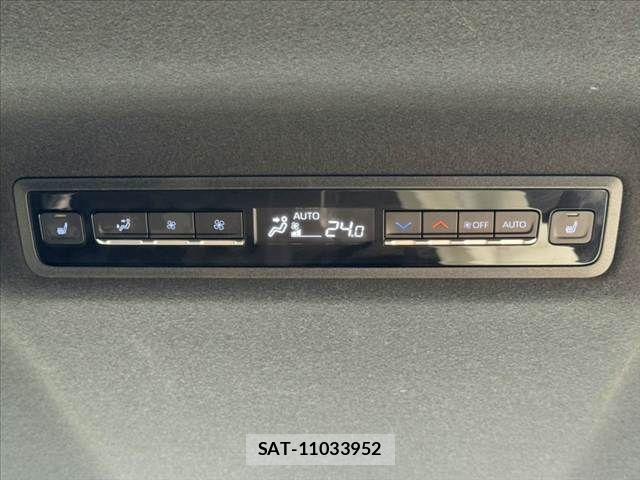 Toyota VOXY 2023-12 8355861-5