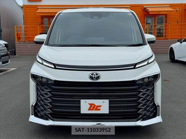 Toyota VOXY 2023-12 8355861-8