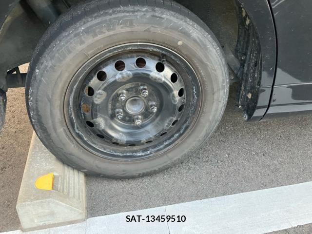 Toyota VOXY 2012-02 8355873-11