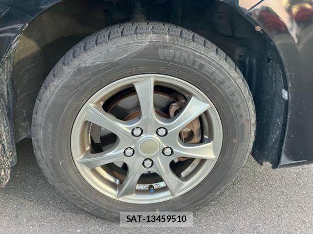Toyota VOXY 2012-02 8355873-12