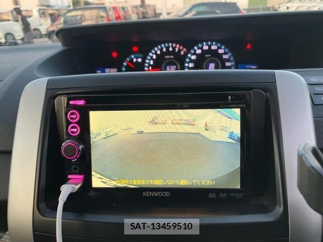 Toyota VOXY 2012-02 8355873-20