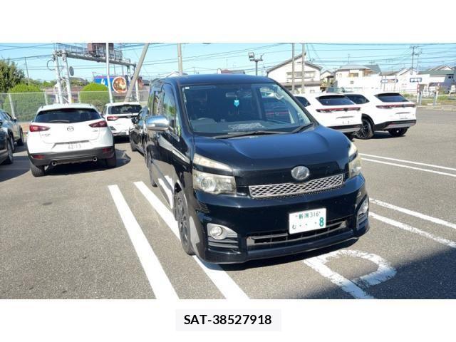 Toyota VOXY 2011-10 8355872-0