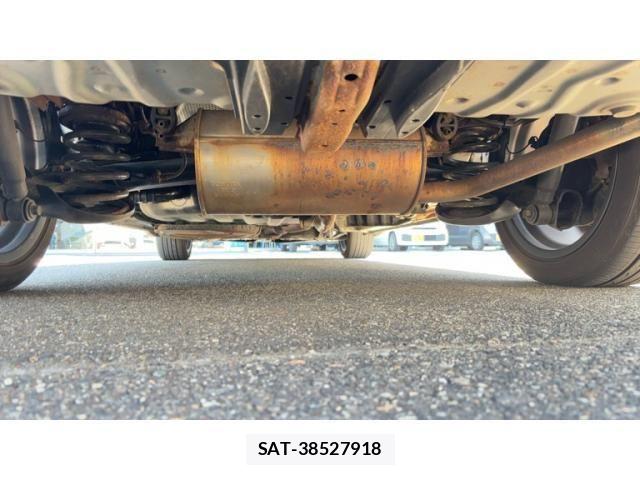 Toyota VOXY 2011-10 8355872-15