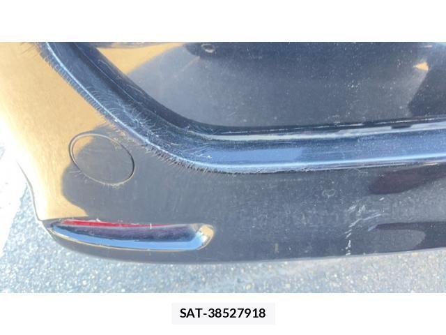 Toyota VOXY 2011-10 8355872-4