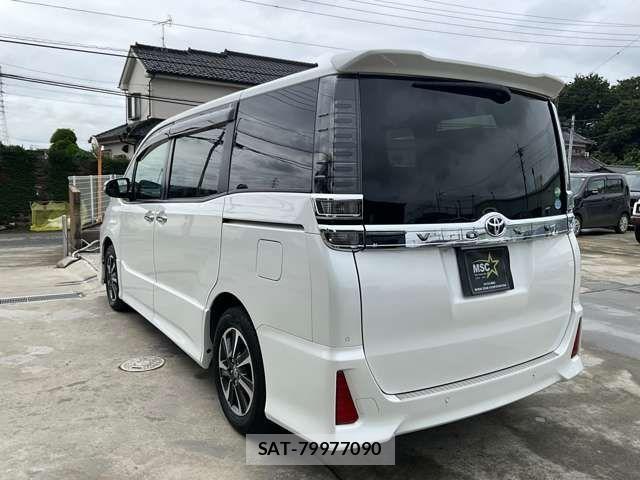 Toyota VOXY 2019-02 8355865-4