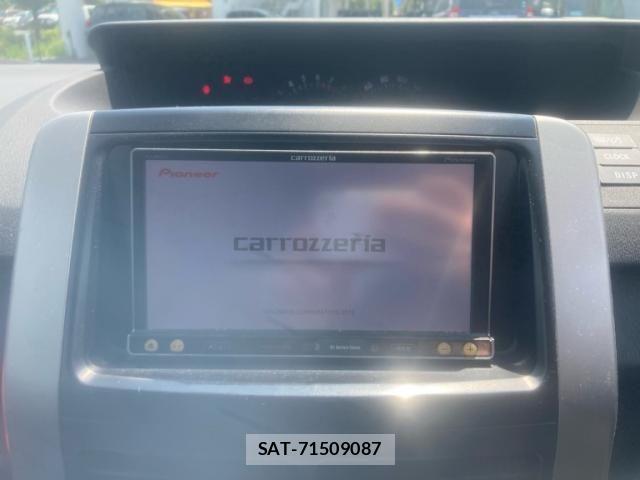 Toyota VOXY 2010-02 8355876-19