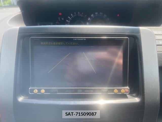 Toyota VOXY 2010-02 8355876-20