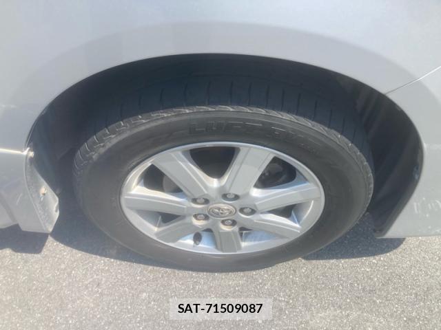 Toyota VOXY 2010-02 8355876-8
