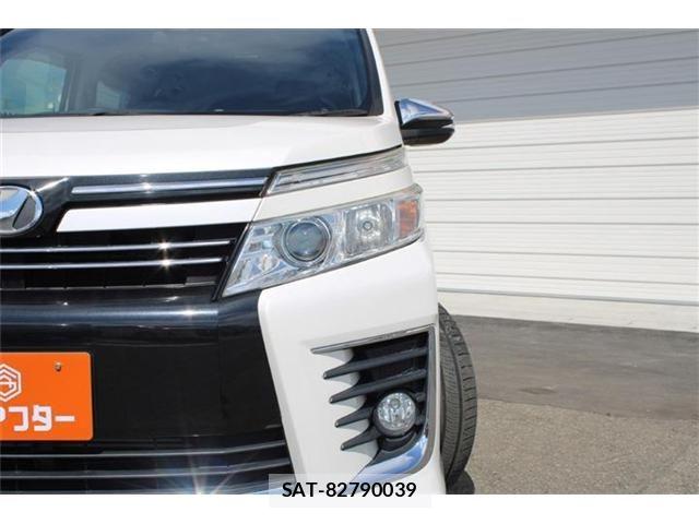 Toyota VOXY 2016-04 8355866-14