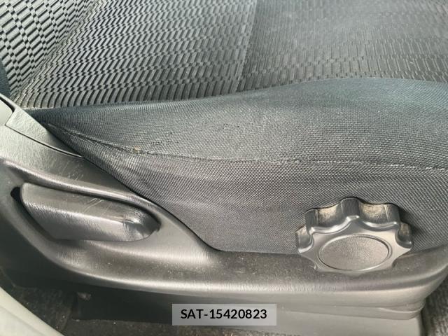 Toyota VOXY 2006-05 8355877-10