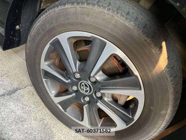 Toyota VOXY 2014-07 8355871-9