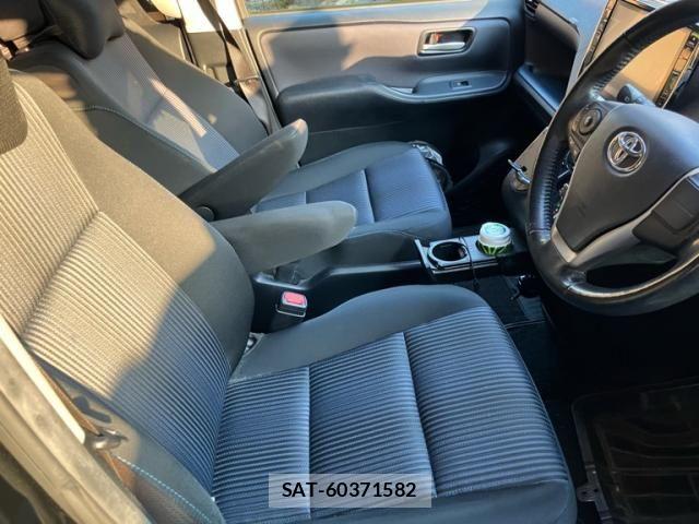 Toyota VOXY 2014-07 8355871-12
