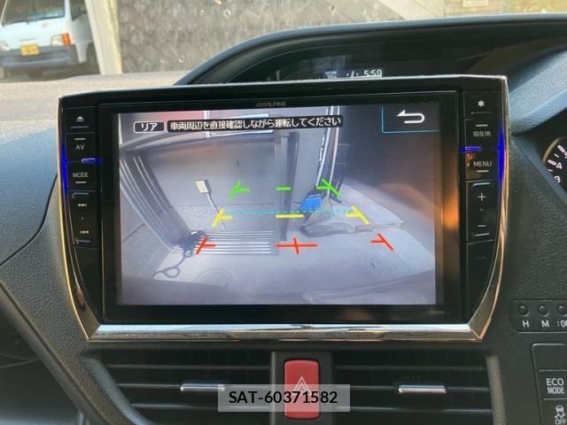 Toyota VOXY 2014-07 8355871-20