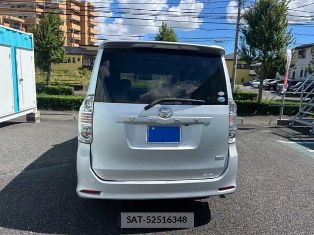 Toyota VOXY 2009-10 8355875-12