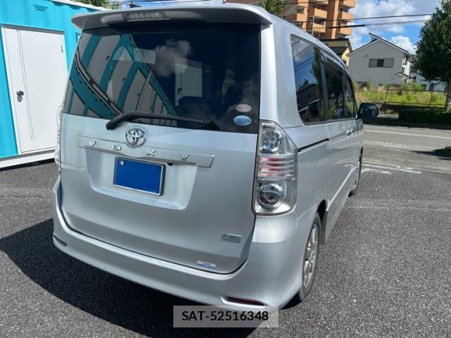 Toyota VOXY 2009-10 8355875-14