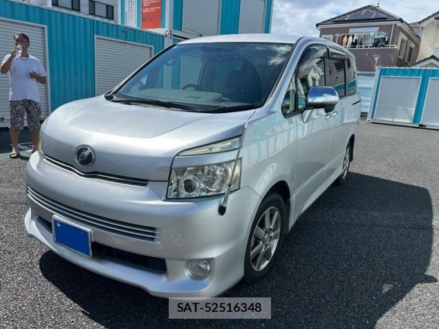Toyota VOXY 2009-10 8355875-2