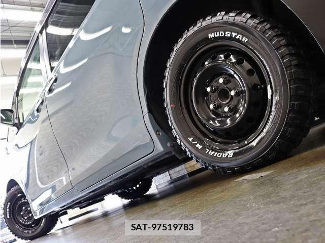 Toyota VOXY 2014-02 8353789-14