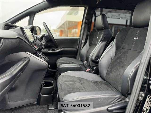 Toyota VOXY 2016-07 8355869-16