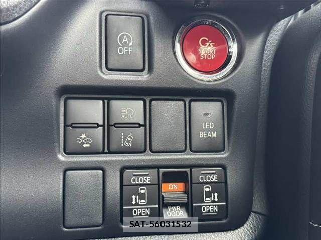 Toyota VOXY 2016-07 8355869-4
