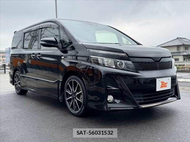 Toyota VOXY 2016-07 8355869-7