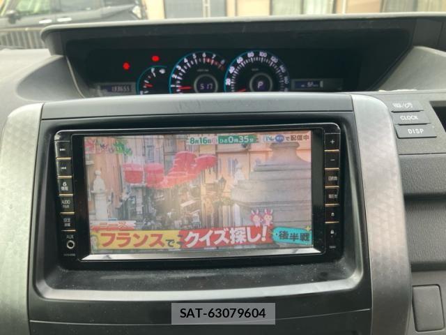 Toyota VOXY 2009-07 8369692-21