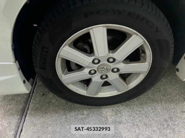 Toyota VOXY 2007-12 8369689-11
