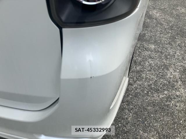 Toyota VOXY 2007-12 8369689-7
