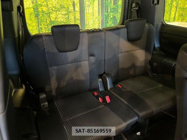 Toyota VOXY 2018-09 8369663-9