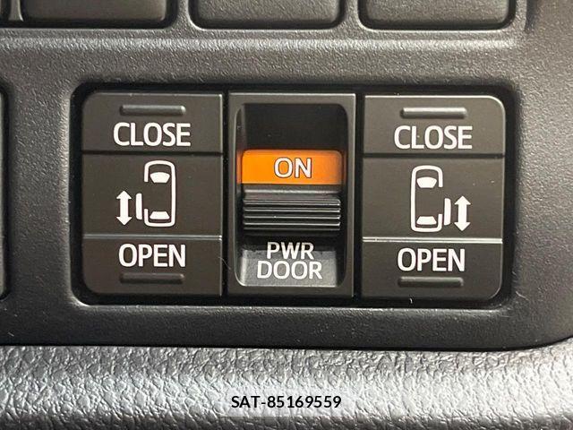 Toyota VOXY 2018-09 8369663-5