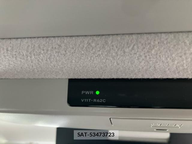 Toyota VOXY 2016-02 8369680-15
