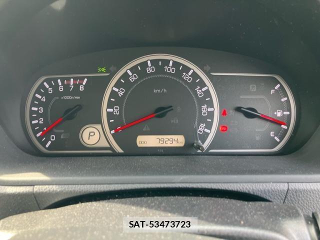 Toyota VOXY 2016-02 8369680-5