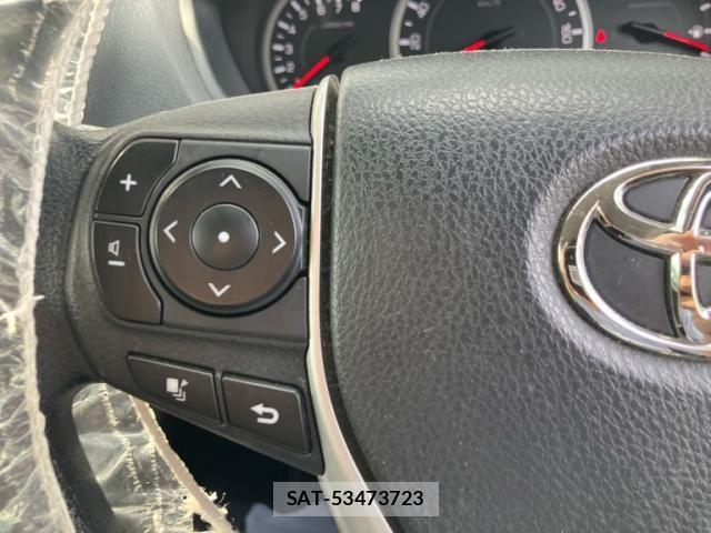 Toyota VOXY 2016-02 8369680-7