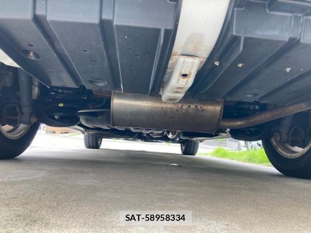 Toyota VOXY 2007-08 8369694-10
