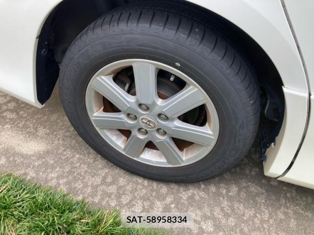 Toyota VOXY 2007-08 8369694-6
