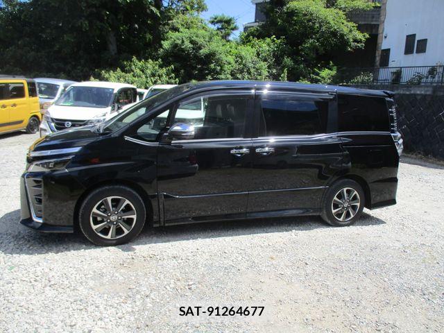 Toyota VOXY 2021-06 8369667-5