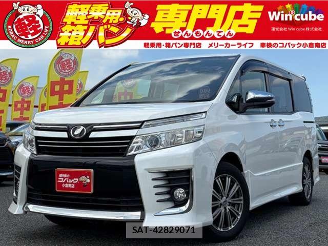 Toyota VOXY 2015-12 8369671-0