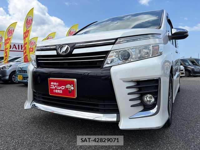 Toyota VOXY 2015-12 8369671-8