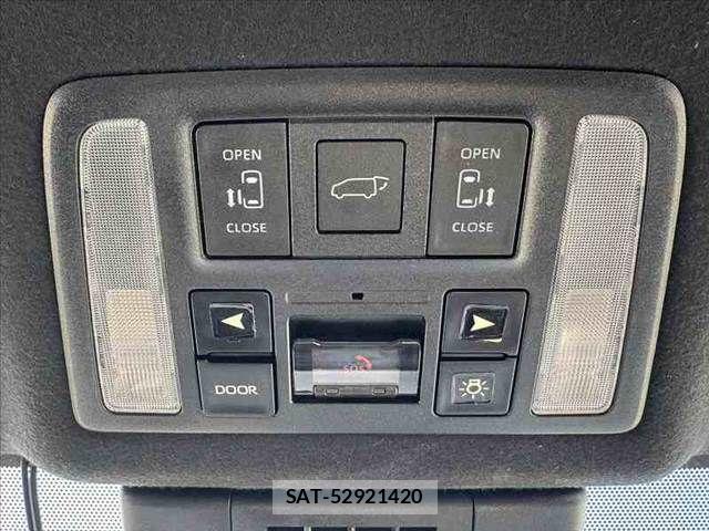 Toyota VOXY 2022-09 8369650-5