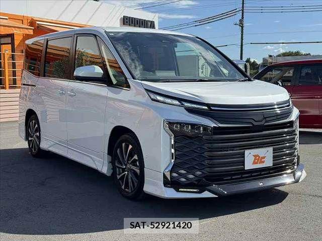 Toyota VOXY 2022-09 8369650-7
