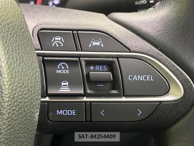 Toyota VOXY 2023-07 8369659-2